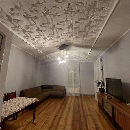 Pils Ielas Apartamenti Kandava Esterno foto